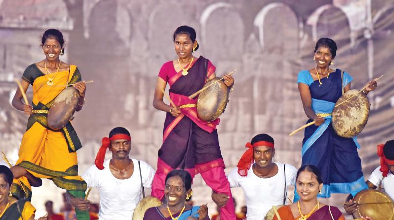 Prithika Yashini performs at police event. (Photo: DC)