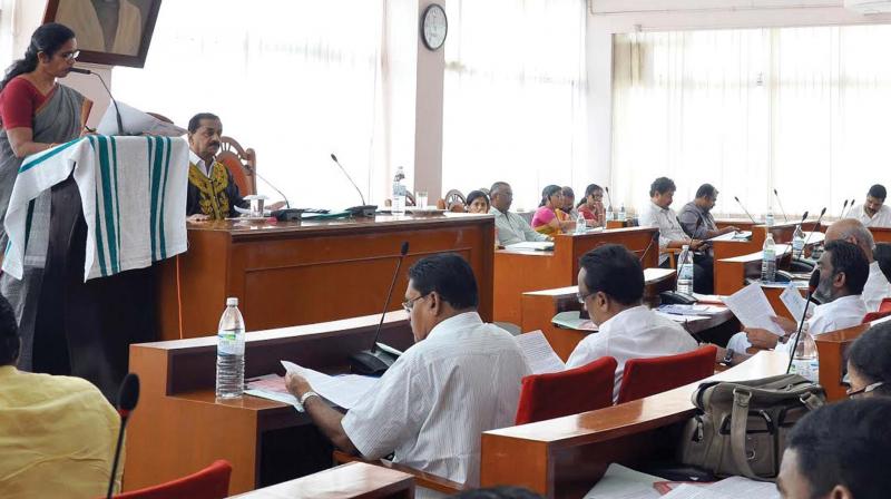 Deputy Mayor Meera Darsak presents the budget of Kozhikode Municipal Corporation at Council Hall on Thursday. (Photo: DC)