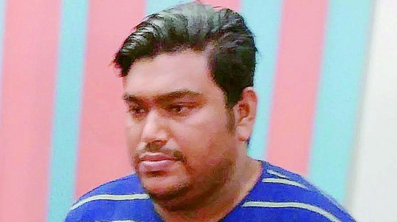 The accused was identified as Sarwar Ali, 28, a website designer and photographer from Mumbai.