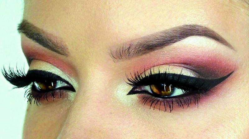 This look can be created by blending peach shadow across the eyelids and lower lash lines for a super-soft, hazy finish.