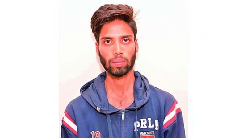 The Rachakonda police arrested Mohd. Moiz Ahmed 23 ,on Sunday and recovered Rs 7.65 lakh cash intact from him.