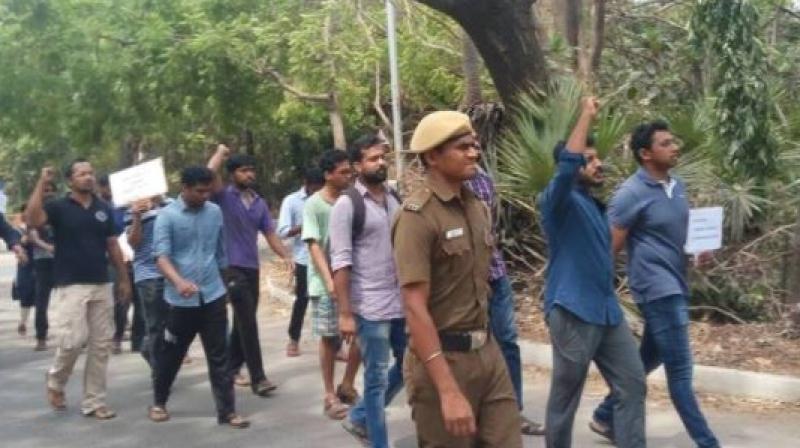 Around 70-80 students marched towards the administrative block, claiming that the attackers were a threat to the safety of students. (Photo: Twitter)