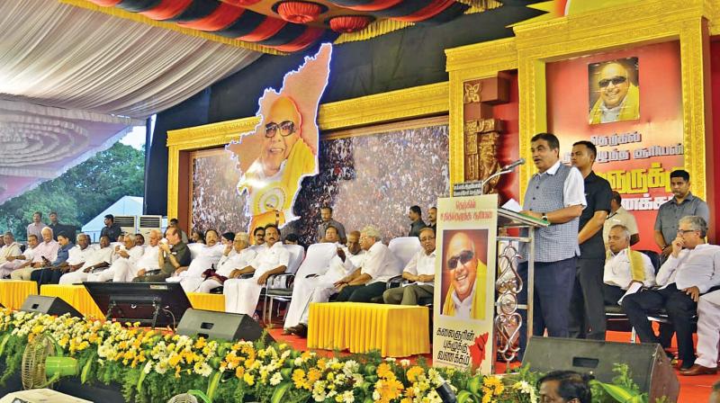 BJP leader Nitin Gadkari addresses at DMK patriarch M. Karunanidhis memorial event here on Thursday.  (Photo:DC)