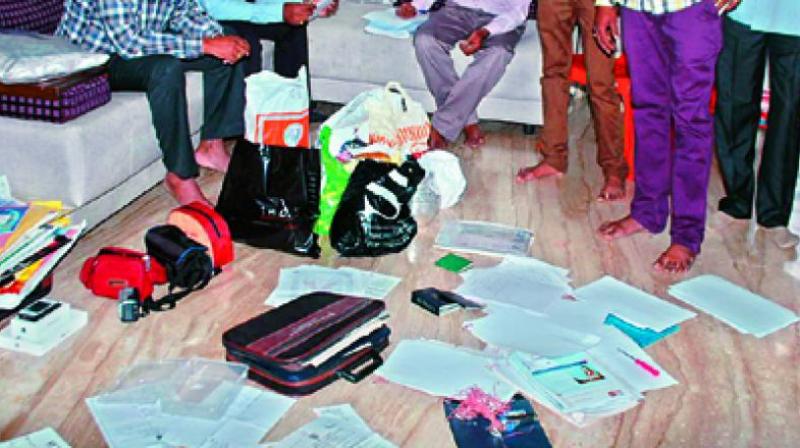 Officials from Anti Corruption Bureau (ACB) on Monday raided residence and other properties of an additional director rank officer and unearthed assets disproportionate to the known source of income. (Representational image)