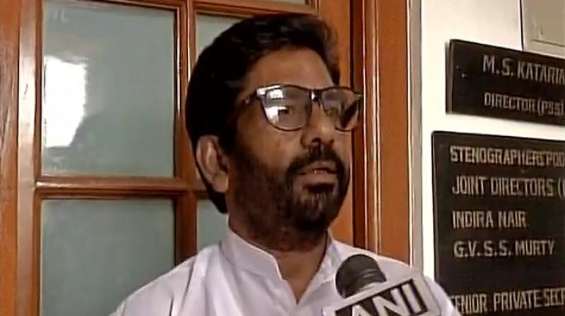 Shiv Sena MP Ravindra Gaikwad (Photo: ANI)