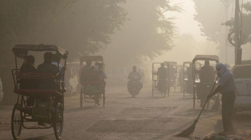 Delhiites woke up to a thick blanket of smog as pollution levels hit  severe  category on Tuesday. (Photo: AFP)