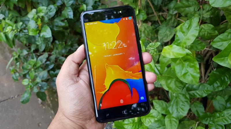Despite the unbreakable chin, is the smartphone competent enough to take a beating when pitted against other smartphones that fall under the same price point? Lets find out: