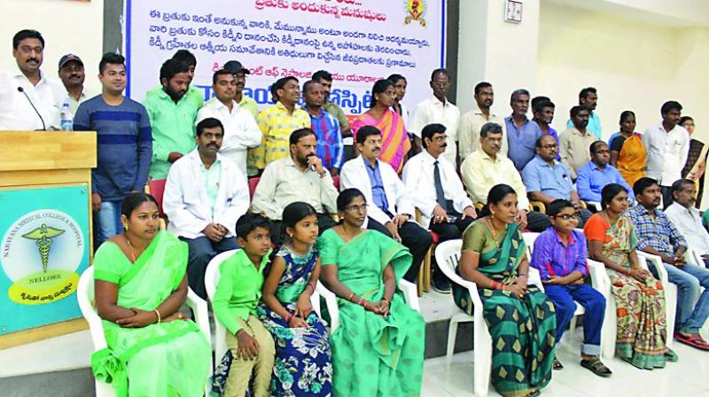 Kidney patients and donors with doctors during a programme to quell apprehensions over kidney transplantation at Nellore on Friday. (Photo: DC)