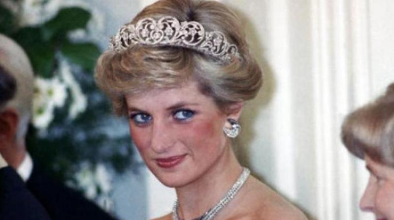 US: Man turns home into Princess Diana shrine