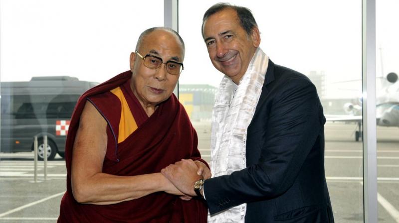 Milans mayor Giuseppe Sala with the Dalai Lama (Photo: Twitter)