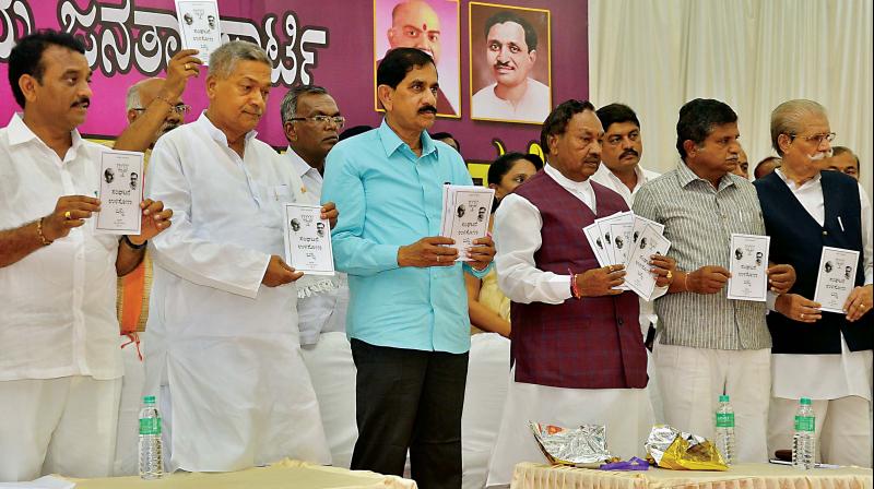 Rebel BJP leaders K S Eshwarappa, S Shivanna and others at the Save Organisation meeting on Thursday.