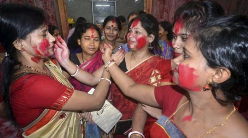 Researchers tested 118 samples of sindoor, a scarlet- coloured powder that is used by women to place a bindi, or red dot, cosmetically on their foreheads (Photo: AP)