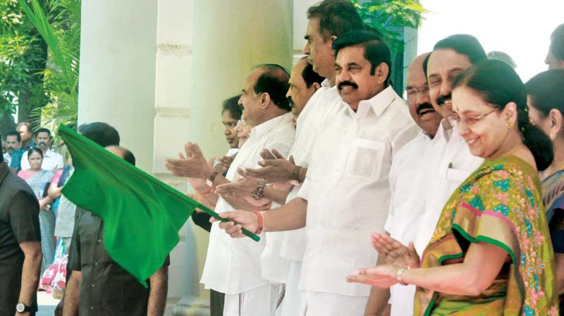 Chief Minister Edappadi K. Palanisami flags off mobile vans of quality control laboratories of rural development department at the secretariat on Wednesday (Photo: DC) Chief Minister Edappadi K. Palanisami flags off mobile vans of quality control laboratories of rural development department at the secretariat on Wednesday (Photo: DC)
