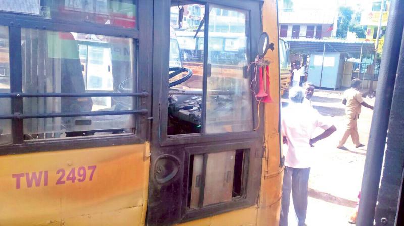 Despite Supreme Courts order to ban high decibel horns, buses in the city continue to do so (Photo: DC)