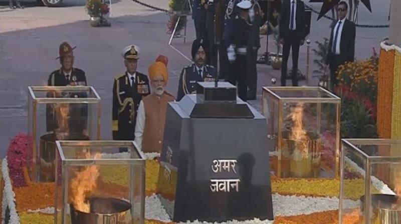 An eternal flame burns at the Amar Jawan Jyoti, the memorial built at India Gate to commemorate the indomitable courage of all the armed forces personnel. (Photo:Twitter)