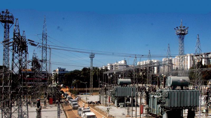 An apologetic Bangalore Electricity Supply Company (Bescom)  explained later that the unscheduled and intermittent power cuts were the result of various problems at the states power plants.