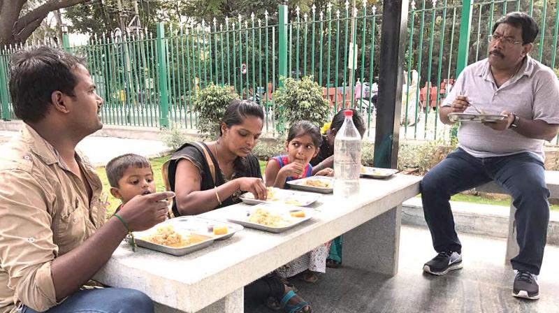 BBMP Commissioner Majunath Prasad at an Indira Canteen in the city on Sunday (Photo: DC)