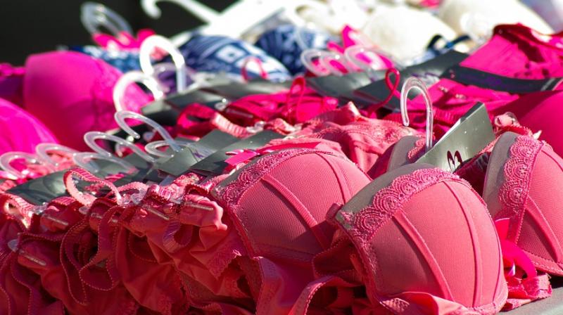 Restaurant gives women discount based on their bra size. (Photo: Pixabay)