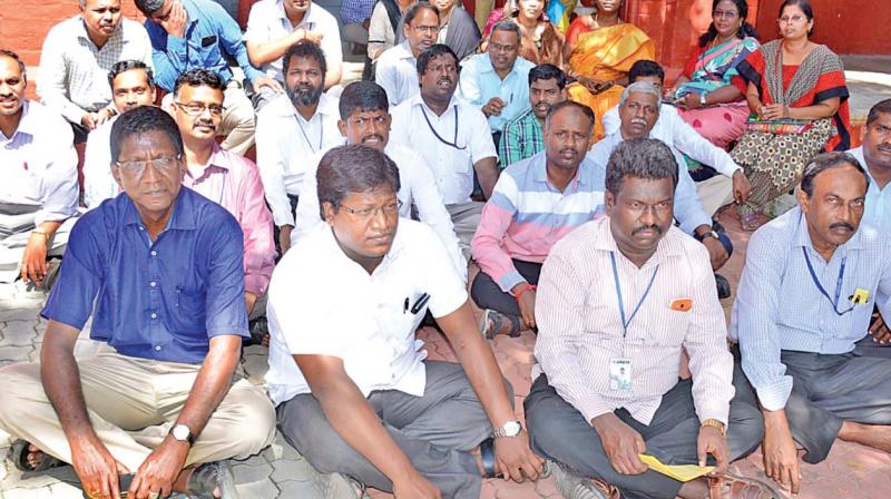 Anna University Teachers Association teachers hold a one-day token hunger strike in support of Career Advancement scheme at University  campus on Tuesday. (Photo: DC)