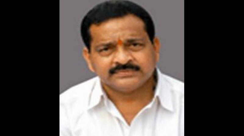 Kakinada MP Thota Venkata Narasimham said that the Union external affairs ministry has arranged Regional Passport Service Centres at Kakinada and Rajahmundry.