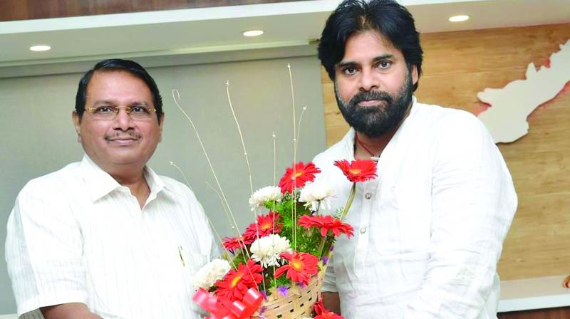 Former chief secretary of Tamil Nadu P. Rammohan Rao has joined Jana Sena and has been appointed as the political adviser to party president  Pawan Kalyan on Monday.