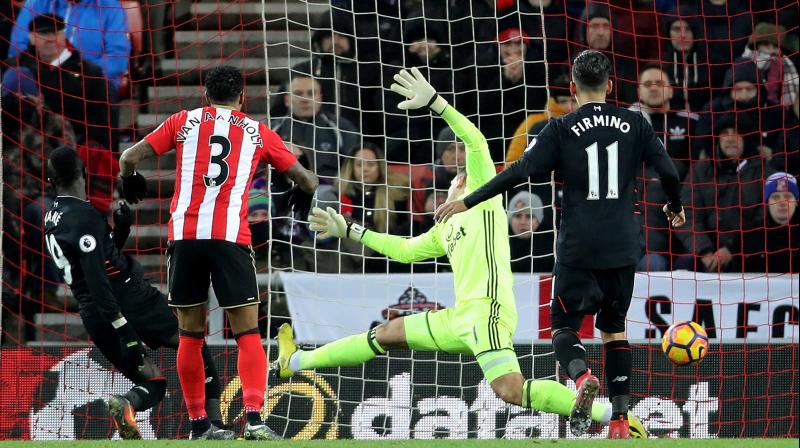 Liverpools 2-2 draw against a relegation-threatened Sunderland side gives Chelsea the platform to open up an eight-point lead. (Photo: AP)