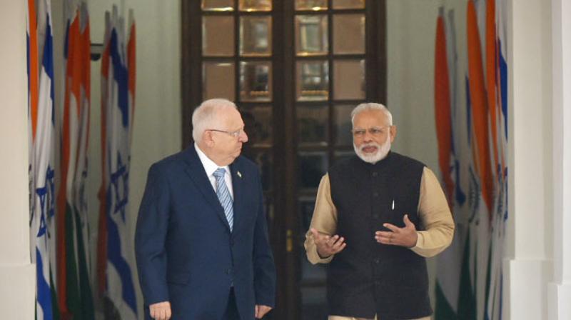Prime Minister Narendra Modi and Israel President Reuven Rivlin at Hyderabad House. (Photo: PIB)