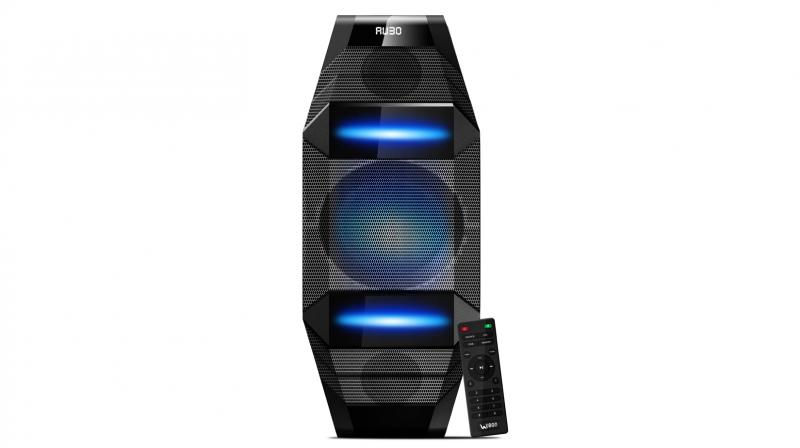 The speaker is capable of delivering an output of 1000W PMPO.