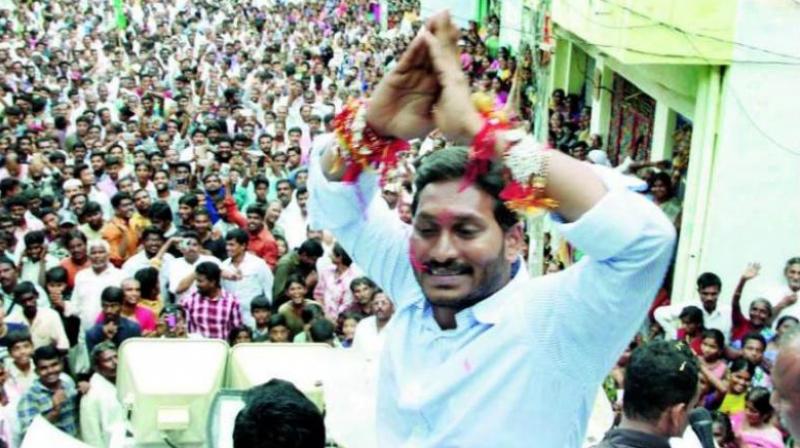 YSRC chief Y.S. Jagan Mohan Reddy continued his Praja Sankalpa Yatra in Puthalapattu constituency in Chittoor district on the 56th day on Monday.