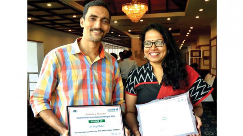Anupama Mili (right) who bagged the first prize and Amiya Meethal who bagged the second prize, of Deccan Chronicle, Kozhikode, in the Kerala Media Awards for Child Rights, jointly instituted by UNICEF and Kerala Child Rights Observatory in Thiruvananthapuram on Monday. (Photo: DC)