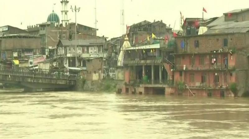 Kashmir valley experienced rainfall over the past three days and the downpour intensified in many parts, including the summer capital of the state. (Photo: ANI/Twitter)