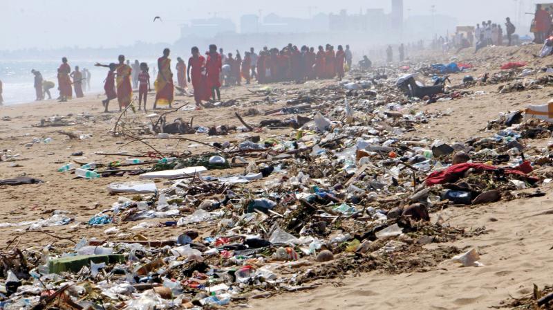 Mounds of garbage washed ashore on Marina on Thursday. (Photo: DC)
