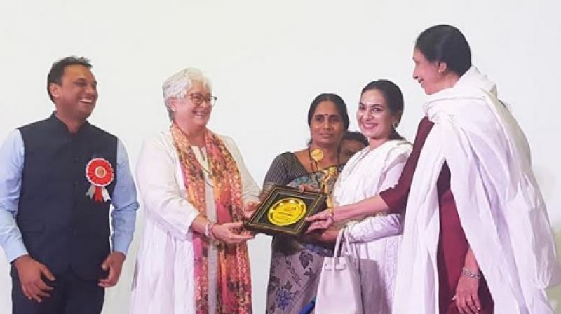 L to R: Sarvesh Kr. Tiwari, Nafisa Ali, Asha Devi, Ruchie Mittal and Sulekha Kumreya