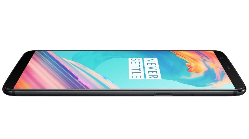 To cash in on the popularity of the OnePlus 5, the company decided to launch a sequel  the OnePlus 5T  with a few interesting enhancements.