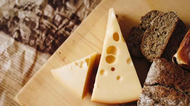 Cheese protects men from osteoporosis but not women. (Photo: Pexels)