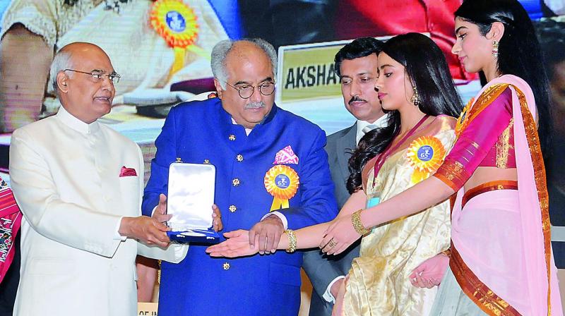 President Ram Nath Kovind conferred the Best Actress Award on Sridevi (posthumously). The award was received by her husband Boney Kapoor and daughters Janhvi and Khushi, in New Delhi on Thursday.