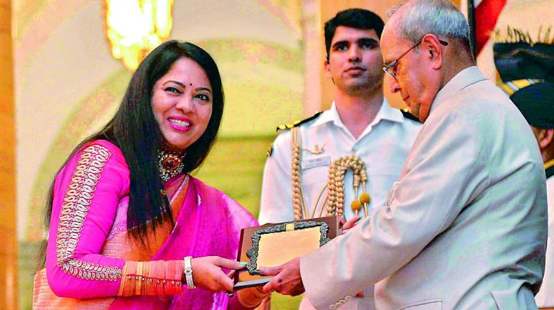 G. Padmaja Reddy receives the award from President Pranab Mukherjee