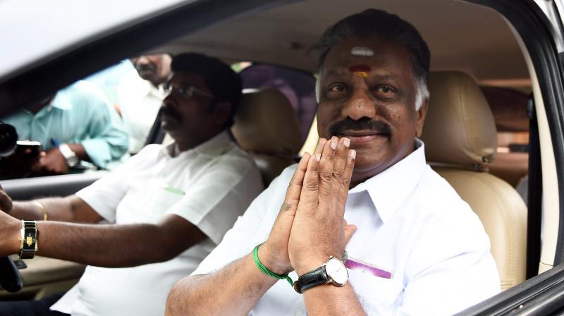 Tamil Nadu Chief Minister Edappadi K Palanisamy (right) and O Panneerselvam. (Photo: PTI)
