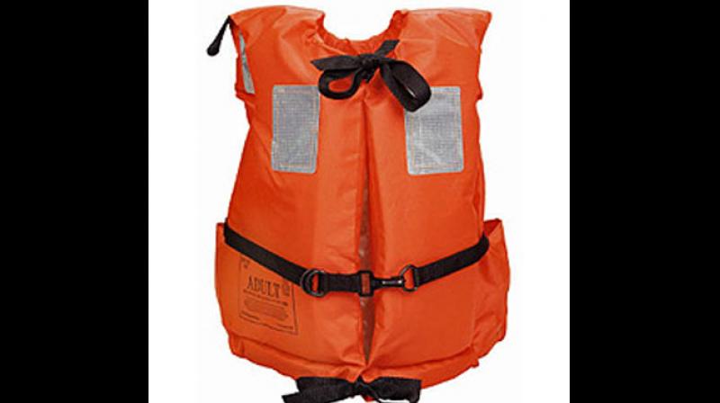 Life jackets not popular in Telangana | Life jackets not popular in ...