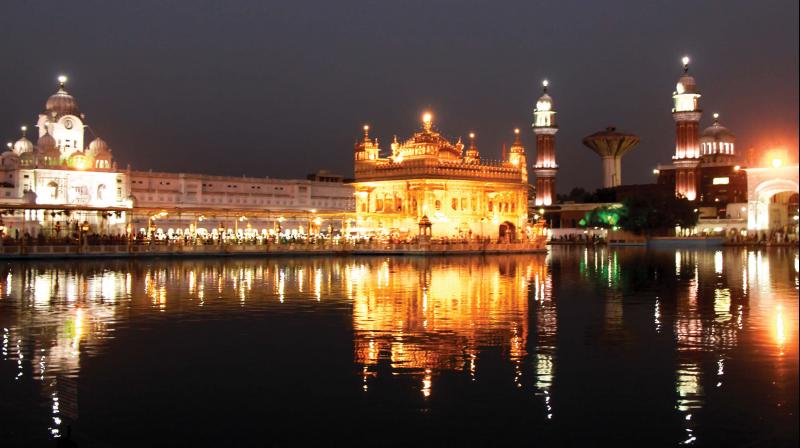 A view of the Golden Temple at night