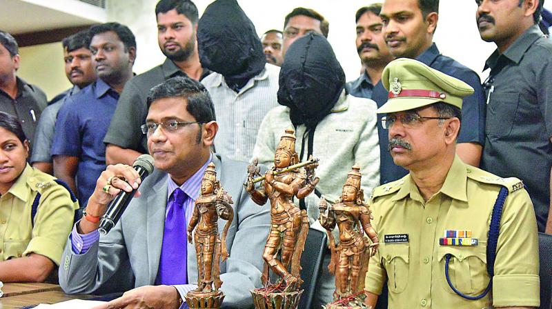 City police commissioner V.V. Srinivasa Rao addresses the media on the antique idol theft case. (Photo:DC)