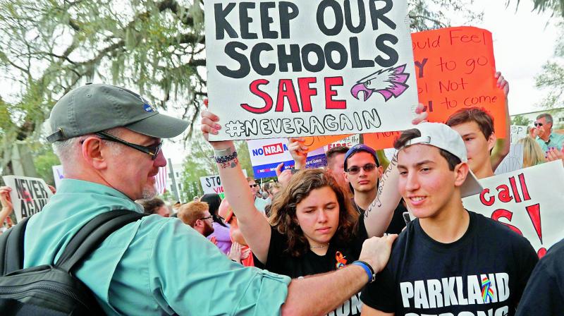 Student survivors from Marjory Stoneman Douglas High School arrive at a rally for gun control reform in Tallahassee, Florida, on Thursday. 	(Photo:AP)