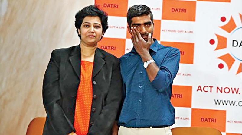 In a rendezvous recently organized by Datri, the countries adult unrelated blood stem cell donors registry, Kovai-based donor Gurumoorthi, came fact-to-face with Garima, recipient of his blood stem cells. (Photo:DC)