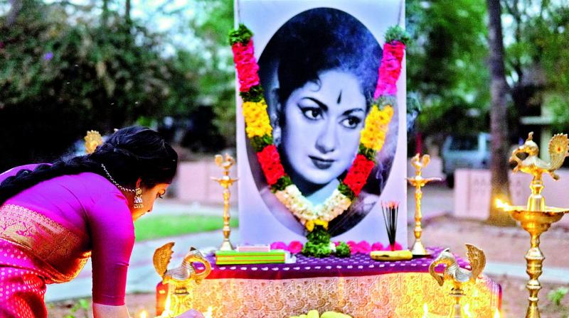The shooting of legendary actress Savitris biopic, titled Mahanati.