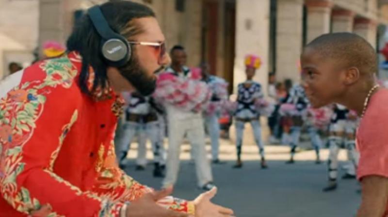 The song marks the comeback of YoYo Honey Singh and he can be seen donning UBON headphones while rapping in his latest video.