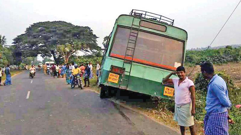 Bus involved in accidents in Cuddalore (Photo: DC)