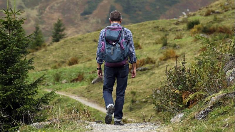 5 items you need on a trekking trip. (Photo: Pixabay)