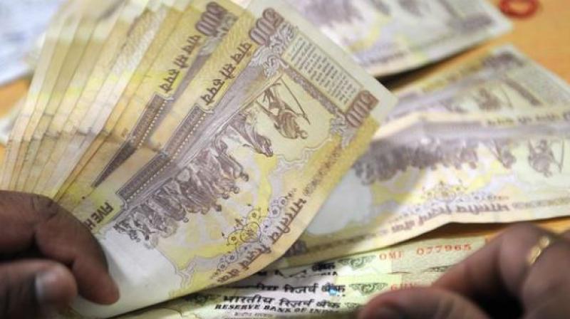 K. Chandrasekhar Rao has asked officials to allow people to remit fee for regularisation of government and urban land celing lands in old currency notes till November 14.