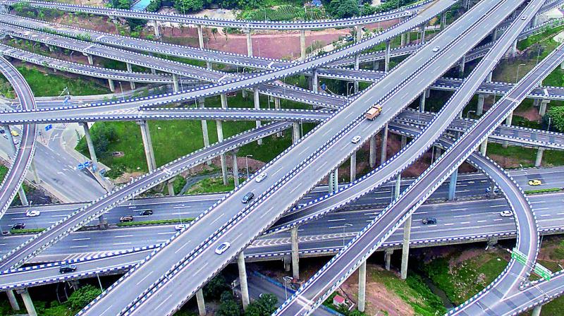 Over 15 ramps allow vehicles to move from one level to another in eight directions.