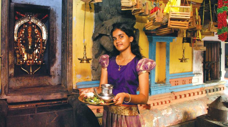 Though there arent any known fema- le priests, Namboothiri women do puja at home.